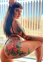 Olivia Vee